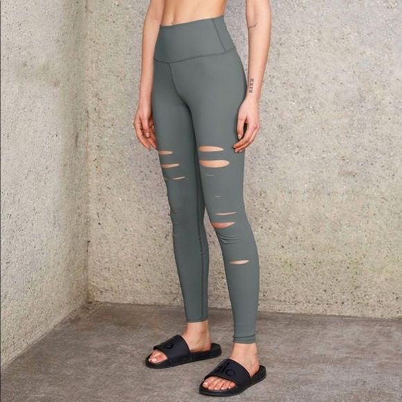 ALO Yoga High Waist Ripped Warrior Leggings in Concrete sz L - Picture 2 of 7